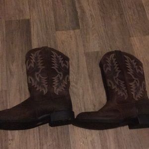Ariat cowgirl boots